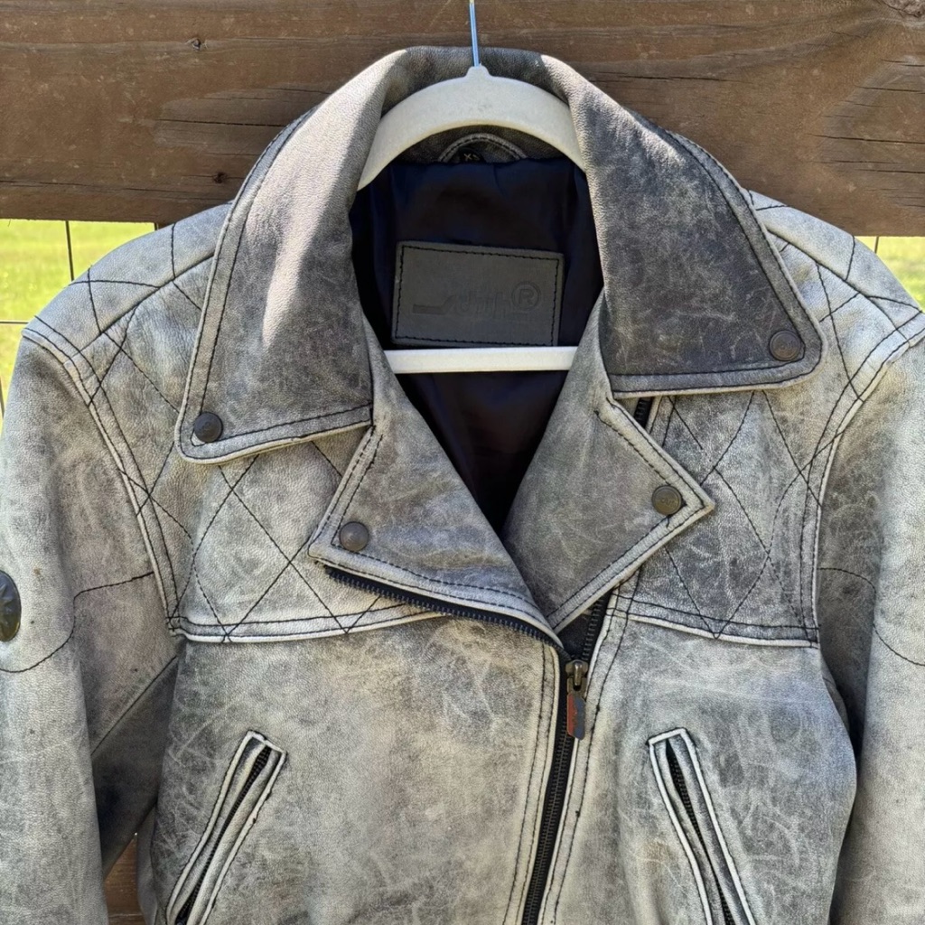 Vintage 90’s Schuh Distressed Gray Leather Motorcycle Jacket Size Xs — image 2 of 8